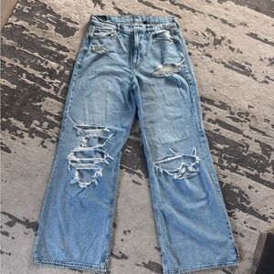 American Eagle Outfitters Light Wash Baggy Wide-Leg Jeans